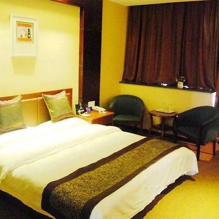 Mo'Er Holiday Hotel Nantong Exterior photo